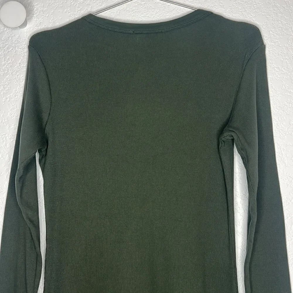 NWT Standard James Perse Sage Green V Neck Ribbed Knit MIDI Dress Large - Picture 7 of 13
